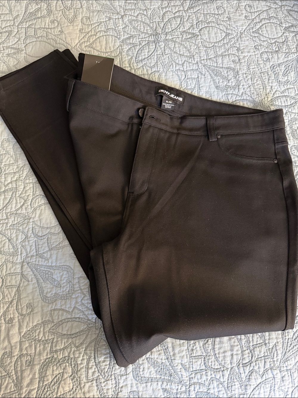 NWT DKNY WOMEN’s Black Slim Straight Slacks Size XL